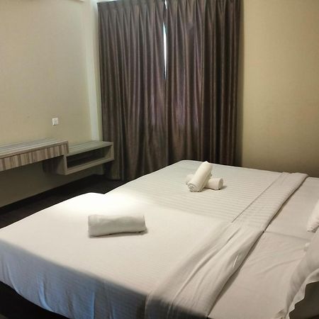 Aa Residen Luxury Condo Homestay 18Mins Walk Tanjung Aru Beach & Golf Course, Not Beach Side Resort 코타키나발루 외부 사진