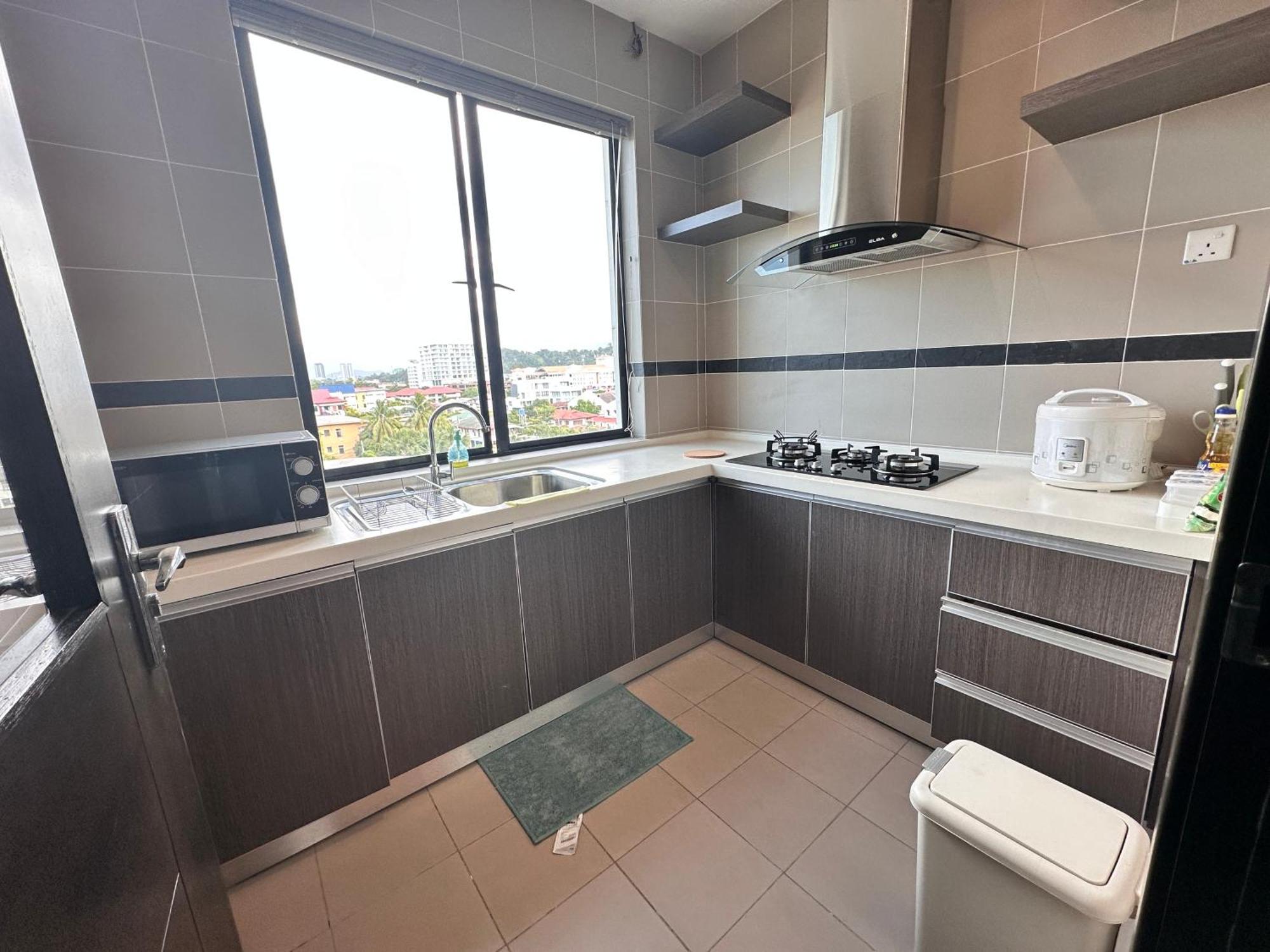 Aa Residen Luxury Condo Homestay 18Mins Walk Tanjung Aru Beach & Golf Course, Not Beach Side Resort 코타키나발루 외부 사진