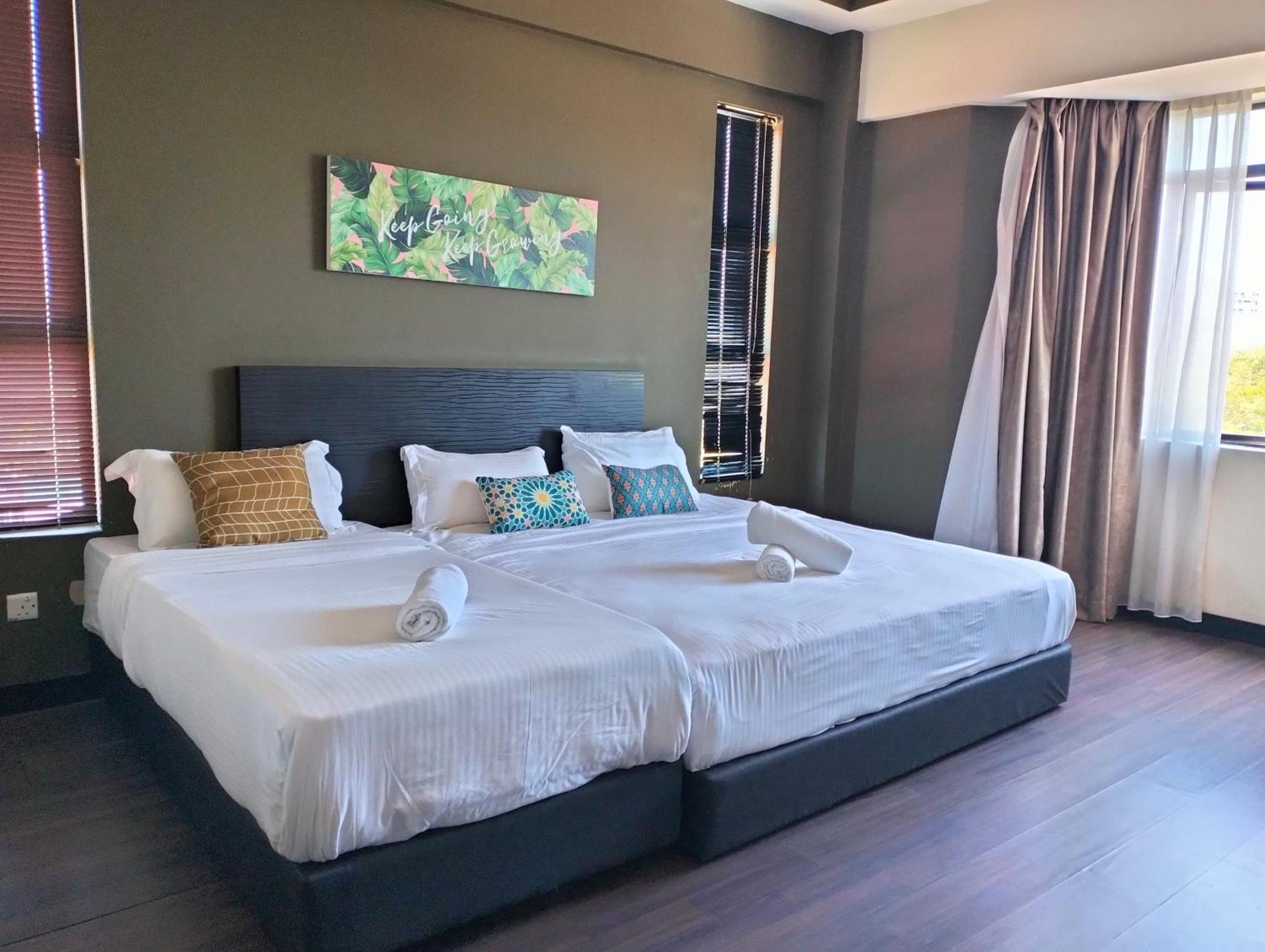 Aa Residen Luxury Condo Homestay 18Mins Walk Tanjung Aru Beach & Golf Course, Not Beach Side Resort 코타키나발루 외부 사진